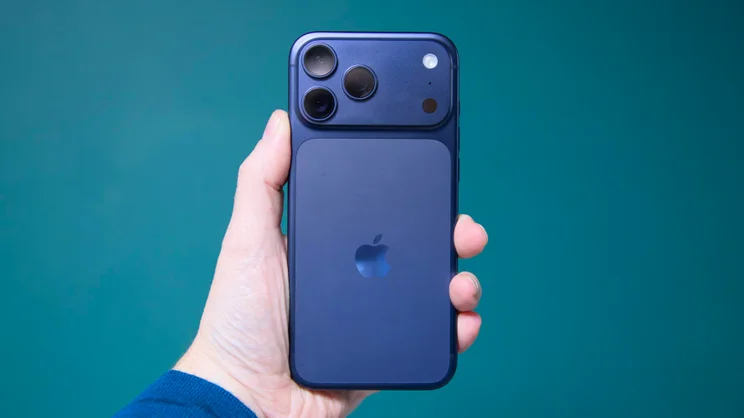 iPhone 17 Pro Max 256GB — licitație took25 la doar 25 € din 1.799 €